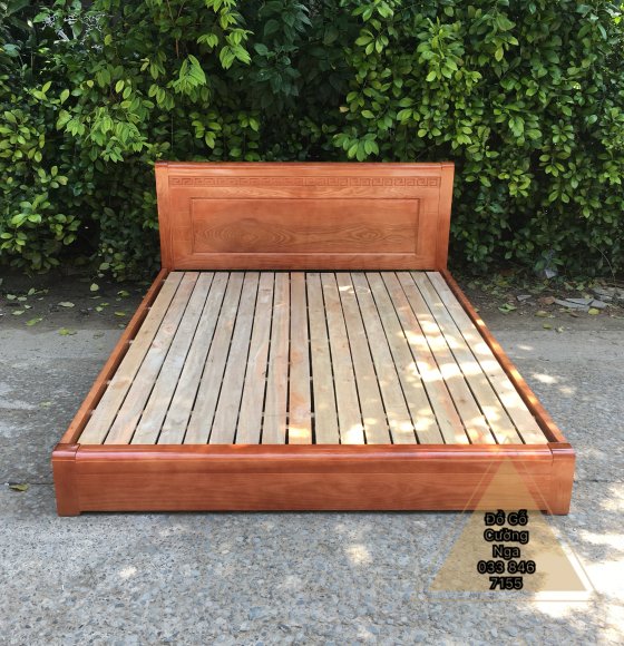 Giường Gỗ Sồi Nga Mẫu Nhật - Vạt ( Màu Xoan )