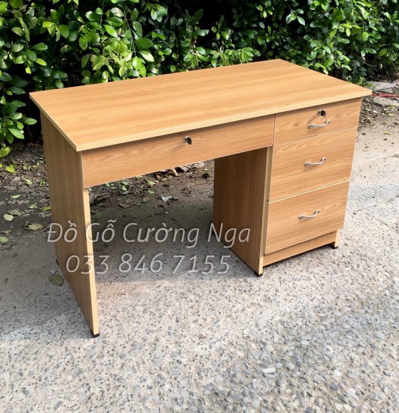 Bàn Làm Việc Gỗ Công Nghiệp - Min Chống Trầy 