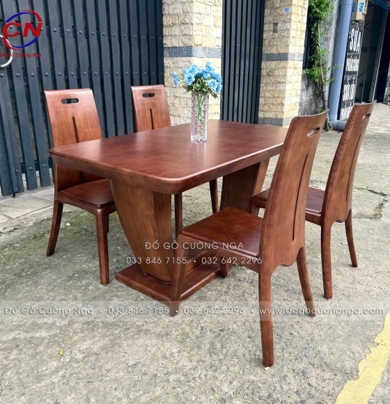 Bàn Ăn Gỗ Sồi Nga 4 Ghế Màu Óc Chó Chân Thuyền Sang Trọng