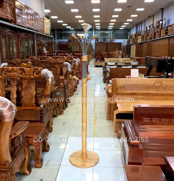 Cây móc áo đứng gỗ 25 - màu tự nhiên 