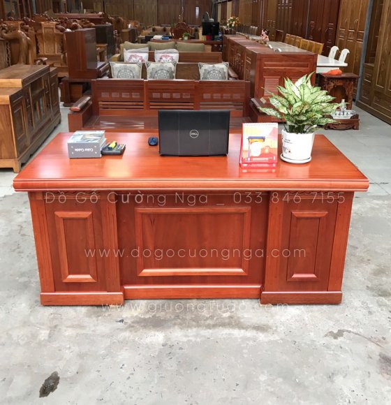 Bàn làm viêc giám đốc gỗ xoan đào 1m6 - mẫu bắt chỉ cao cấp 