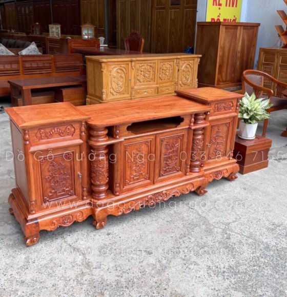 Kệ tivi gỗ hương đá 1m8 mẫu cột nho