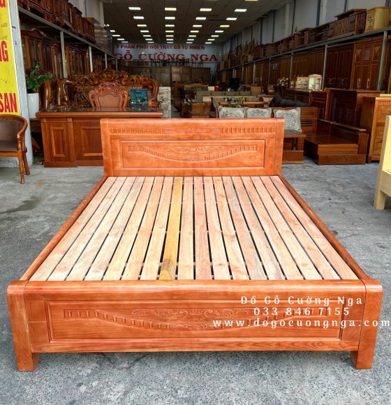 Giường gỗ Sồi Nga màu cánh gián - Hoa dây 