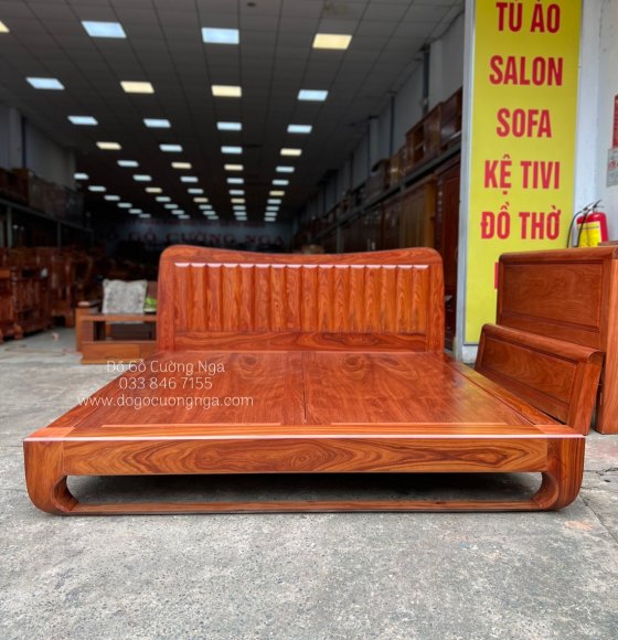 Giường ngủ gỗ Cẩm kiểu Nhật - chân quỳ cao cấp 