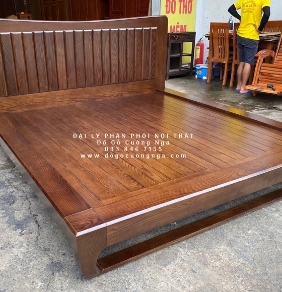 Giường Ngủ Kiểu Nhật Chân Quỳ Gỗ Sồi Lau Màu Óc Chó