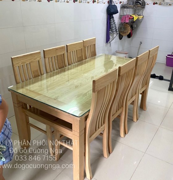 Bàn Ăn Gỗ Sồi Nga 8 Ghế Mặt Liền Giá Rẻ